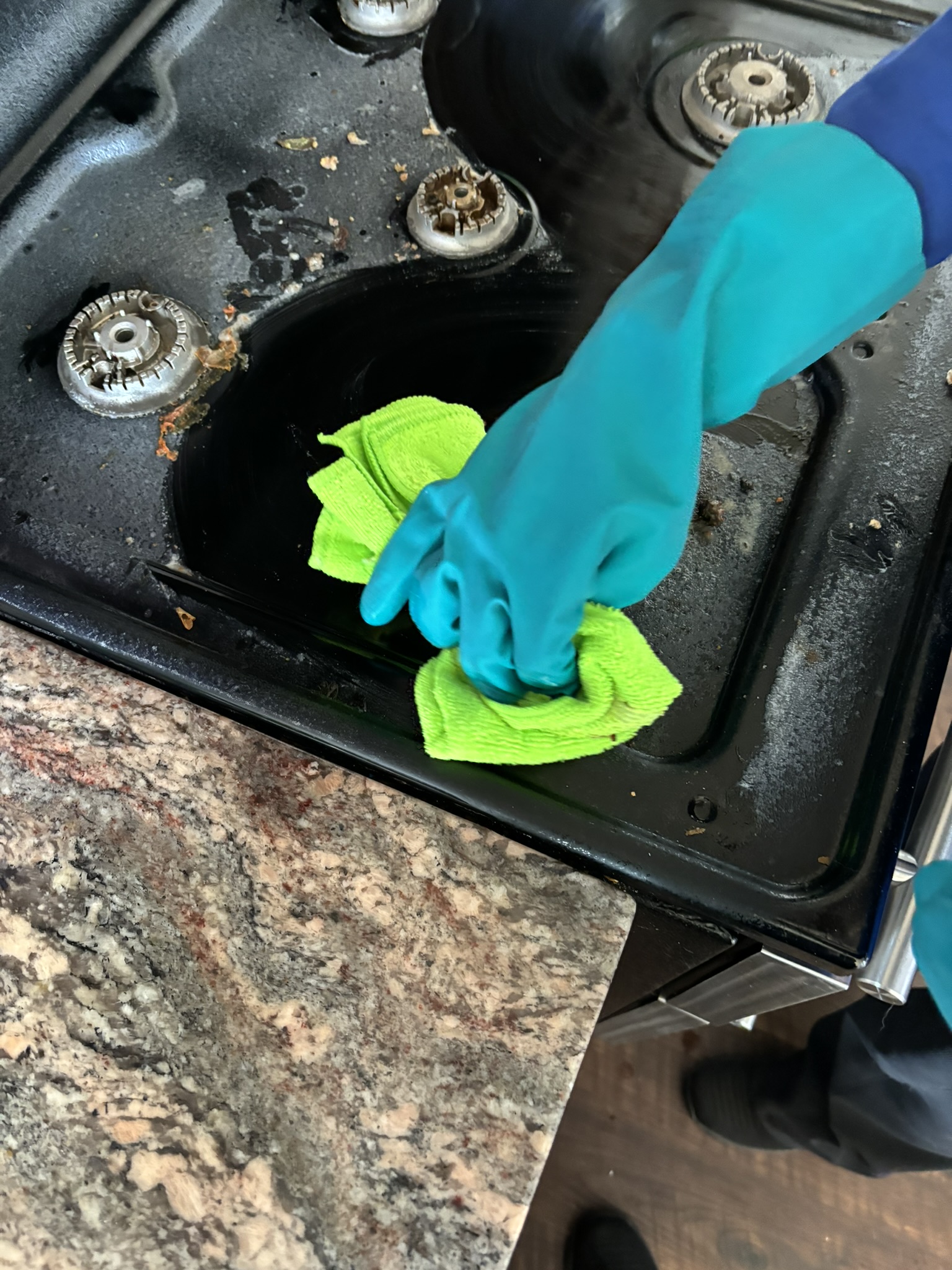 Stove cleaning before