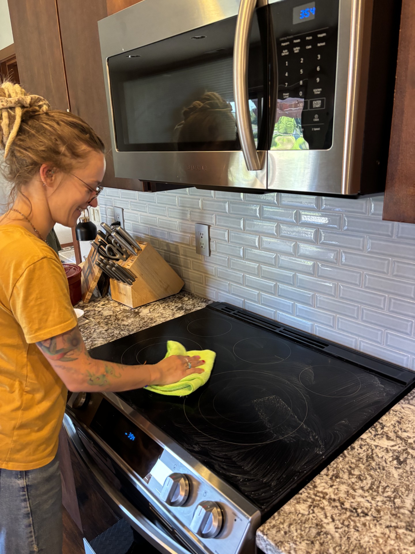 Kelly cleaning stove